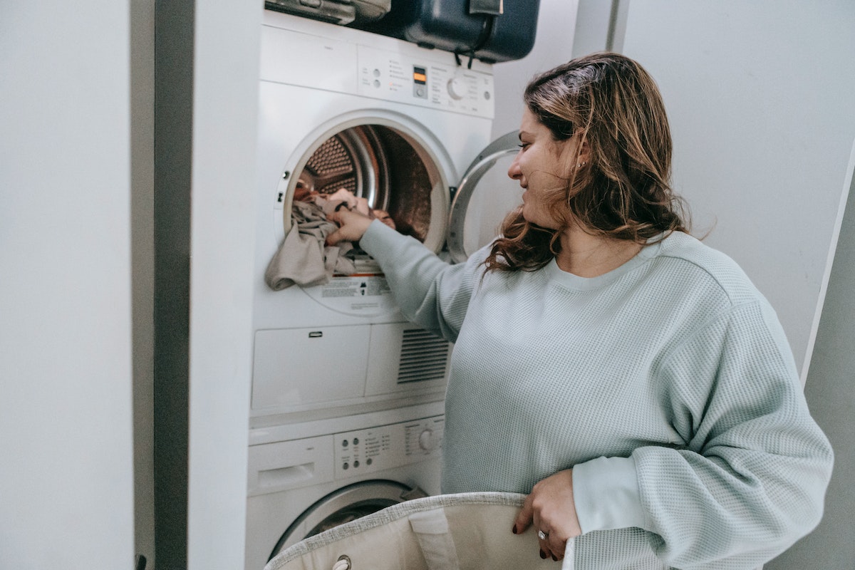 home laundry cleaning