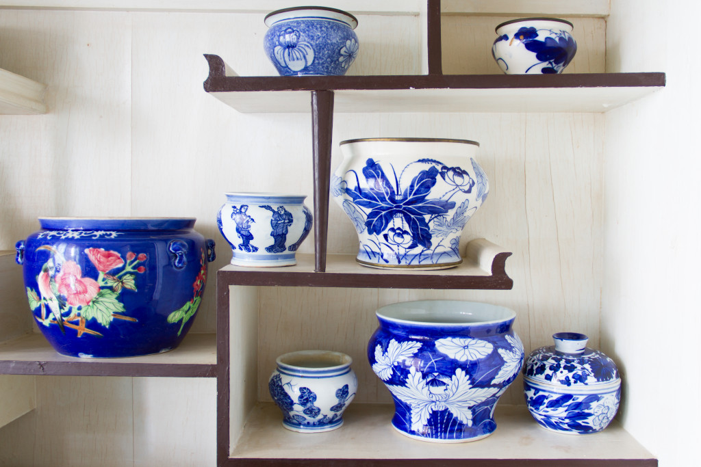 Ancient porcelain bowl placed on the shelves